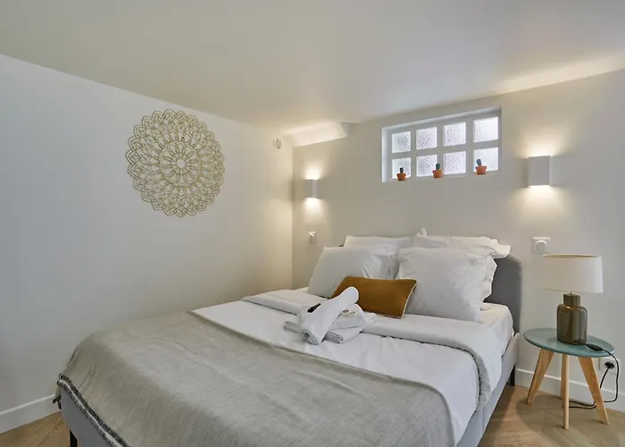 Apartment Saint Germain Des Pres By Studio Prestige